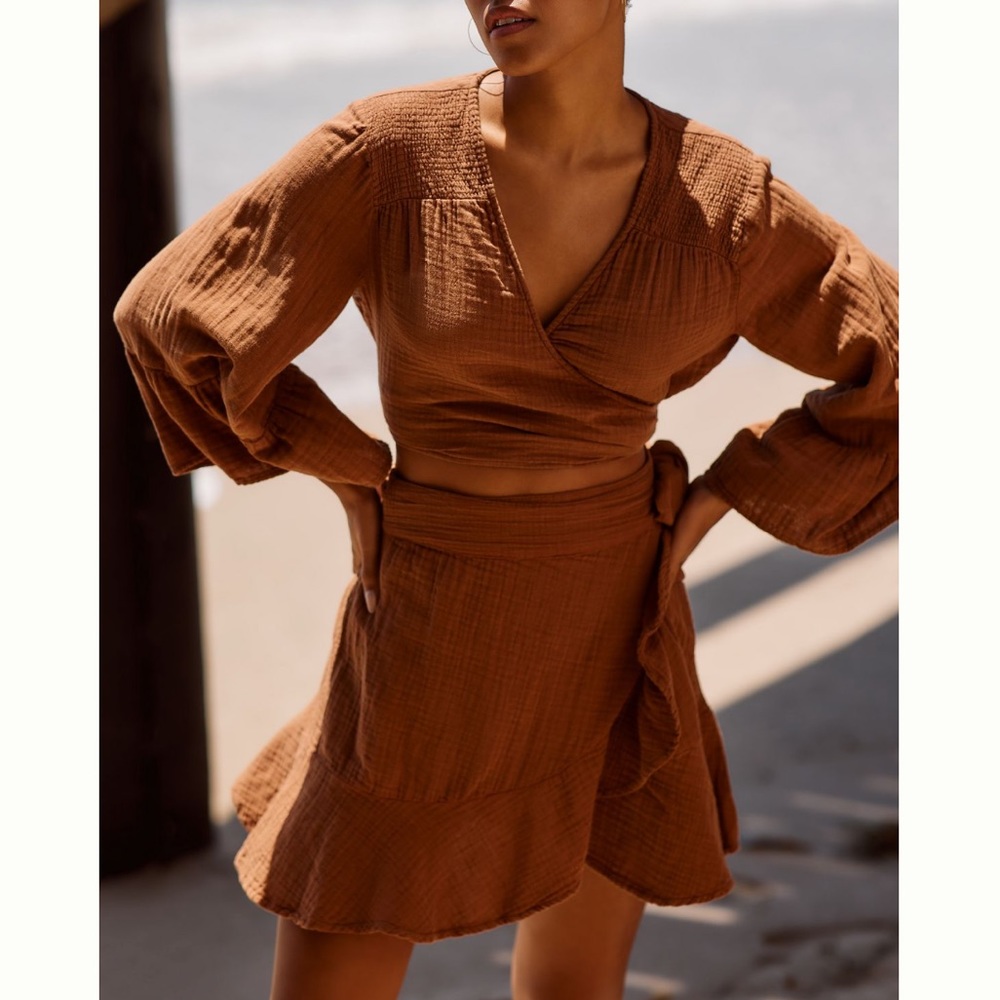 Anthropologie Ruffled Hem Set